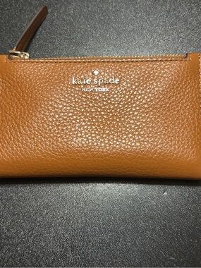 Kate Spade Leila Small Slim Bifold Wallet Gingerbread Pebbled Leather